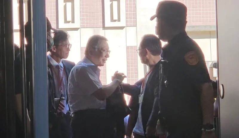 ▲柯文哲過去喜歡以皇帝自稱，今（7日）以京華城案證人身分出庭再度自稱「漢獻帝」。（圖／記者劉松霖攝）