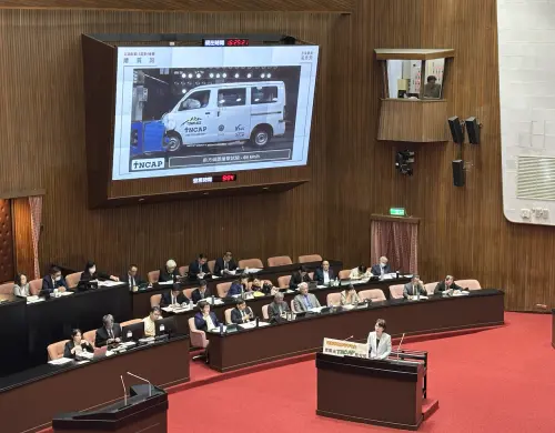 ▲TOYOTA TOWN ACE TNCAP車測0顆星，引關注，立委關注幼兒娃娃車安全性。（圖／記者呂炯昌攝）