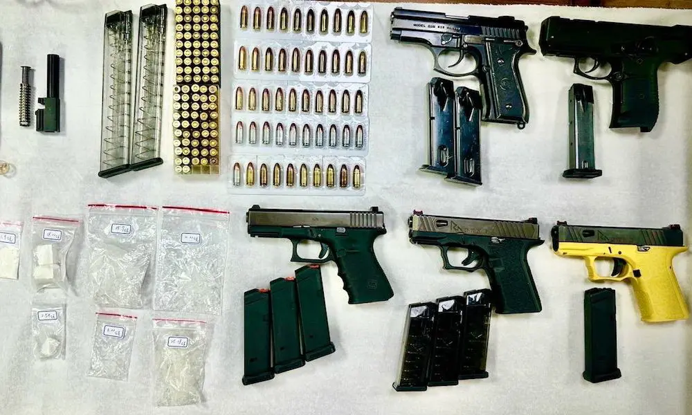 ▲海巡署偵防分署查緝隊執行威力掃蕩查獲改造槍彈及毒品。(圖／海巡署偵防分署提供)