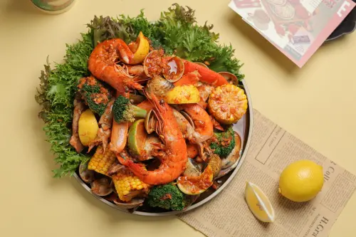 ▲澎湃的「手抓海鮮」。（圖／豐FOOD海陸百匯提供）