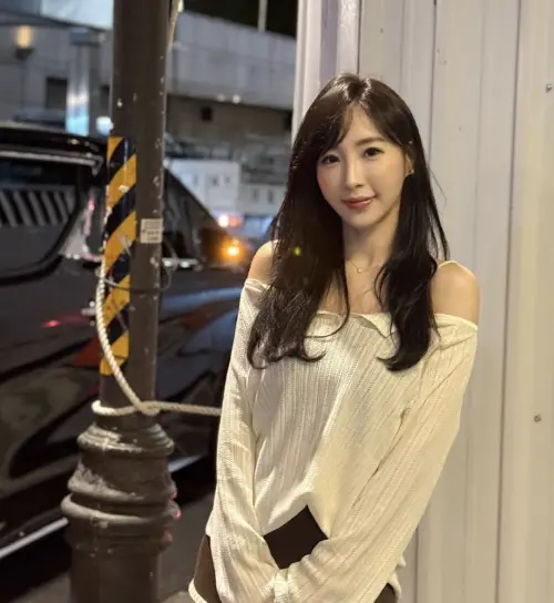 ▲小茉莉歷經低潮後努力經營社群，卻又捲入球場喧鬧風波。（圖／翻攝自IG@jasmine_uc）