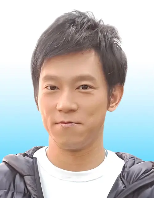 ▲童星出身的顏正國（如圖）在成長過程中曾多次入獄，最終痛改前非，以導演與演員身分再次出發，憑藉自身影響力提醒年輕人不要誤入歧途。（圖／翻攝自臉書@鋼鐵爸）