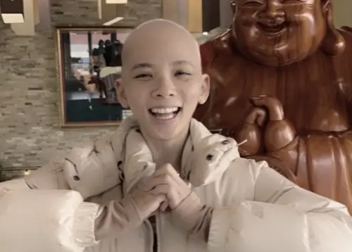 滴妹突公開光頭照！長髮全消失、臉色憔悴嚇瘋粉絲　本人急解釋　
