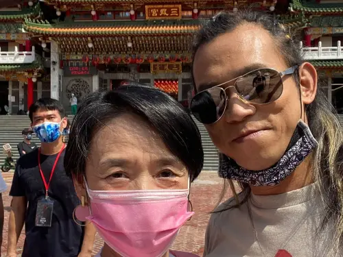 《好小子》顏正國病逝！譚艾珍心碎悼念：他功課做得好提早畢業了
