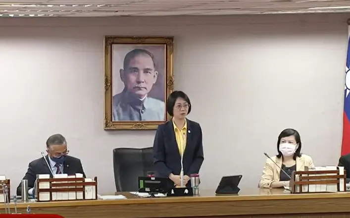 ▲立法院司法法制委員會今（8）日邀請法務部長鄭銘謙業務報告，國民黨立委翁曉玲本會期首度當選召委，今天也是她首度主持會議。（圖／翻攝畫面）