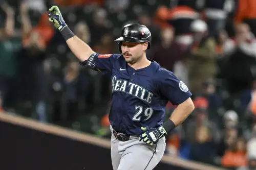 MLB季後賽／水手8:4擊敗老虎！系列賽搶先聽牌　全壘打王勞雷開砲
