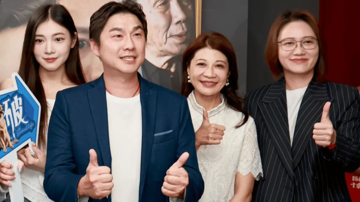 ▲台北市議員參選人康家瑋（左二）批評，蔣市府實在本末倒置。 （圖/康家瑋提供）