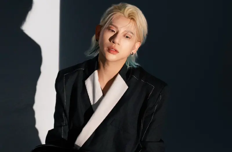 ▲嘻小瓜（如圖）說自己也曾參加過黑男的街頭配對，當下被拒絕場面超尷尬，更讓他留下心理陰影，一度自我懷疑、不敢談戀愛。（圖／嘻小瓜 - 謝紹宸 kuakua臉書）