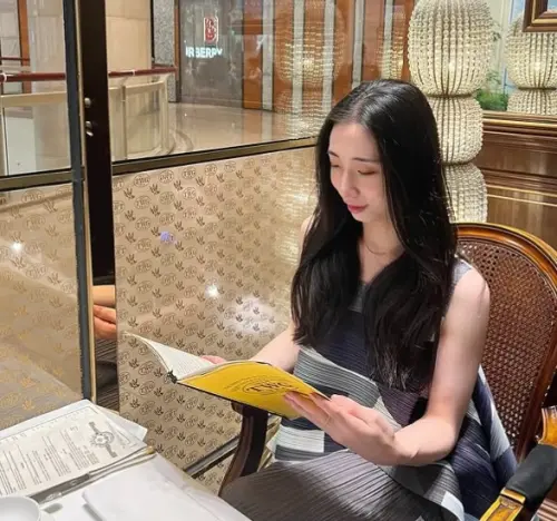 北捷踹嬤Fumi阿姨爆紅！IG追蹤狂飆中　「被問是男是女」高EQ神回
