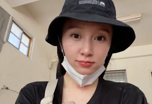 篠崎泫救災做水晶指甲挨轟！她霸氣反嗆酸民：又不是用手指在鏟土
