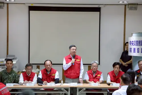 卓揆三度勘災都遇縣府烏龍警報　地方轟傅崐萁夫婦「總誤觸」
