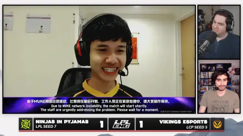 ▲在關鍵團戰前網路斷線，MVKE的選手只能苦笑等待。（圖／YT@LPL_English）