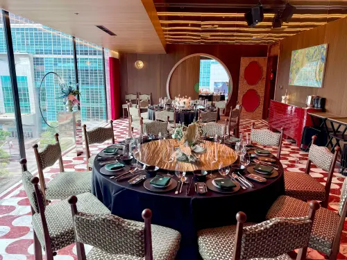 ▲摩登復古「心潮仙宮」，風格各具的包廂能獨立也能串連，迎合宴客需求。（圖／記者蕭涵云攝）