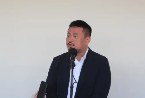 學生都在看！洪申翰立院備詢遲到　韓國瑜急解釋：這是第一次
