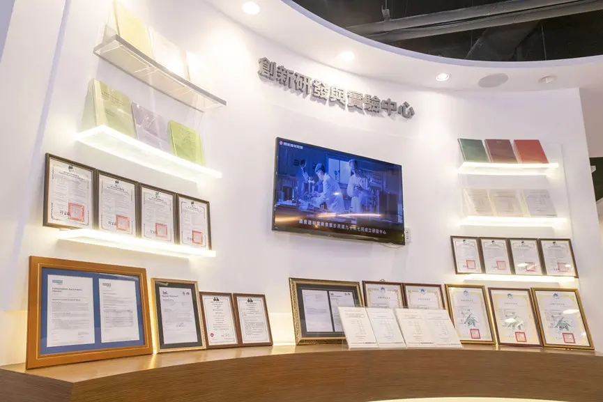 ▲國產建材實業集團成立超過70年，積極推動低碳創新的大溯源管理策略，兼顧市場穩定與最佳品質減碳能力，讓台灣建築結構安全往完美邁進。（圖／國產建材提供）