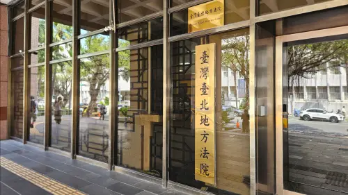 女律師與鏡週刊高層聚餐　遭法務主管好友鹹豬手還強吻
