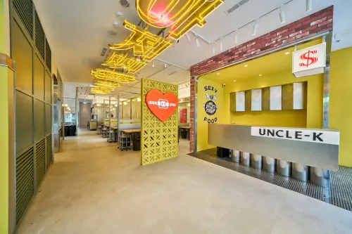 ▲一進門轉變為韓系潮流風格。（圖／UNCLE-K提供）