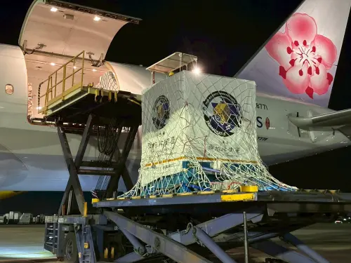 華航再度執行太空任務　載運「福衛八號」赴美發射
