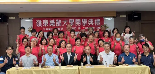 台中嶺東樂齡大學開學了　 青銀共學翻轉第三人生
