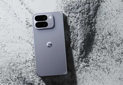 ▲Pixel 10 Pro Fold旗艦摺疊機月岩灰色。（圖／官方提供）