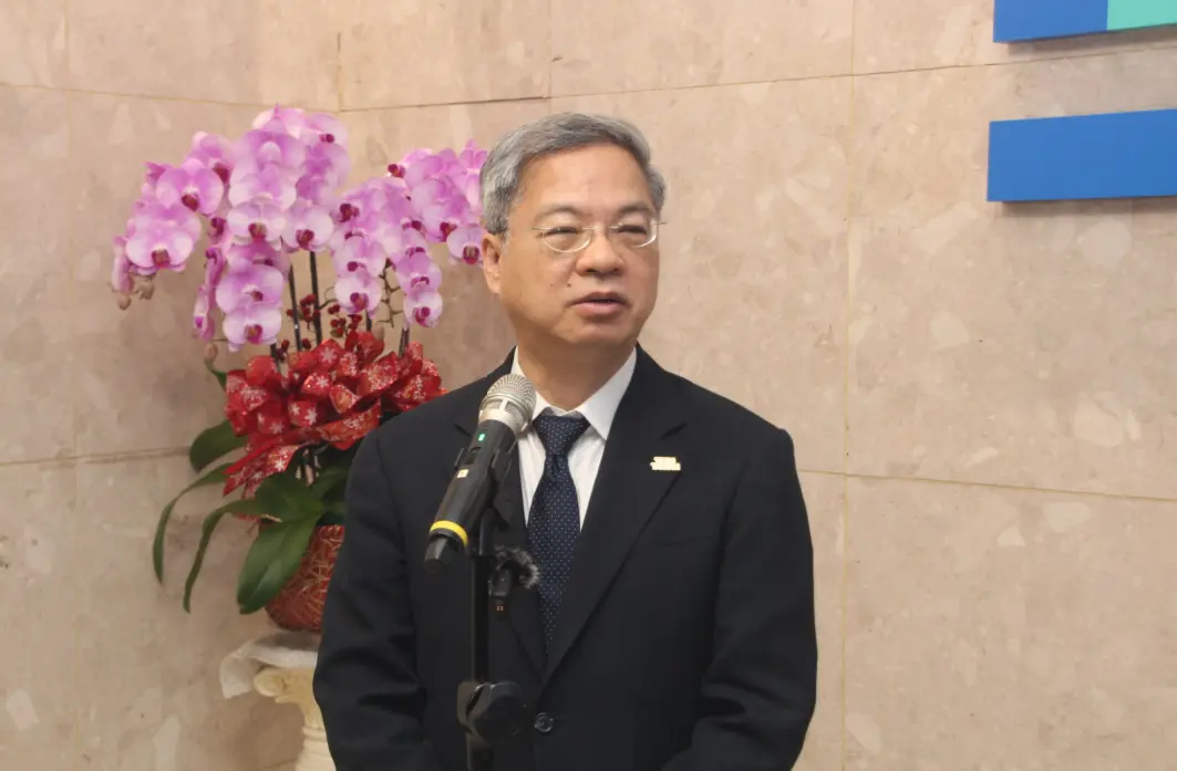 政府要中國電商「限期納管」 龔明鑫坦言拚多多、淘寶落地有難度