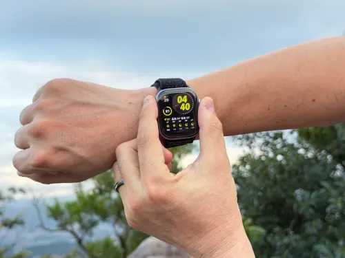▲Apple Watch S11。（圖／記者周淑萍攝）