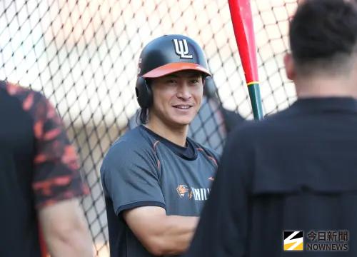 中職季後賽／陳傑憲能否上場？餅總坦言手傷未痊癒：仍會推上前線
