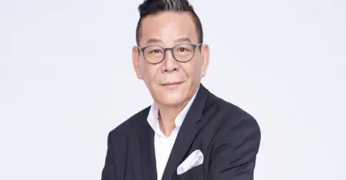 ▲龍劭華2021年於高雄85大樓突然昏倒，送醫不治，享壽68歲。（圖／龍劭華 臉書）