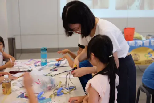 ▲本次市集核心為「女力 × 永續」，涵蓋再生設計、親子共作、身心療癒、文化工藝與循環經濟等多元面向，（圖／社會局提供）