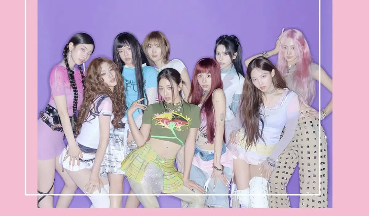 ▲韓國人氣女團TWICE今年將接棒去年BlankPink泰籍女神Lisa的位置，首度登台維多利亞的祕密舞台，其中台灣籍成員子瑜（右5）的性感造型掀起各界期待，加上TWICE明年3月再攻大巨蛋，演藝事業如日中天。（圖／IG victoriassecret）