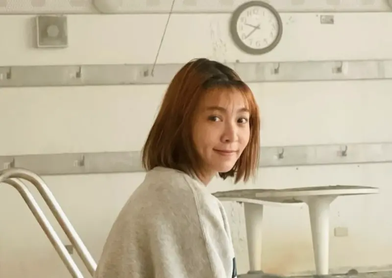 ▲溫妮（黃于恩）以《正港分局》中的演出入圍第60屆金鐘獎「迷你劇集或電視電影最具潛力新人獎」，要對決小網紅斯拉（陳馨妃）等其他對手，有趣的是此項目獲提名的都是女性，男生全出局。（圖／摘自 IG@yuen_nnnnnn）