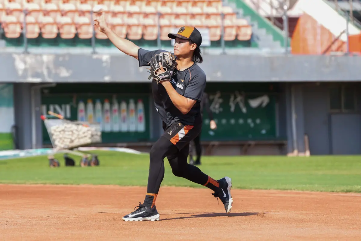 ▲統一獅20歲小將林泓弦有望扛下獅隊季後賽的游擊防區。（圖／統一獅提供）