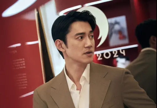 雙料影帝吳慷仁的兩難！四冠王為何缺席金鐘？卻急著學「豆汁兒」
