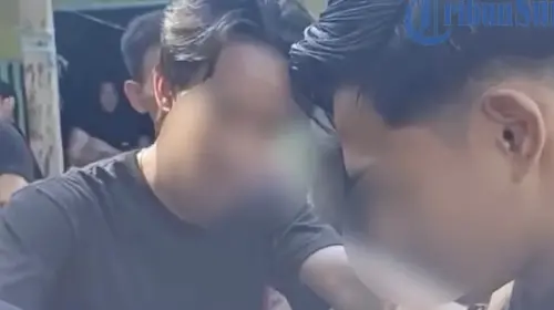 老婆外遇他不吵不鬧！印尼男遵古禮含淚送妻給小王
