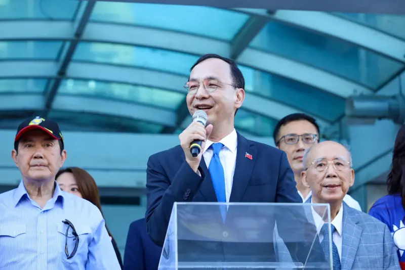 ▲國民黨雙十國慶於中央黨部前舉行國慶升旗典禮。（圖／國民黨提供）