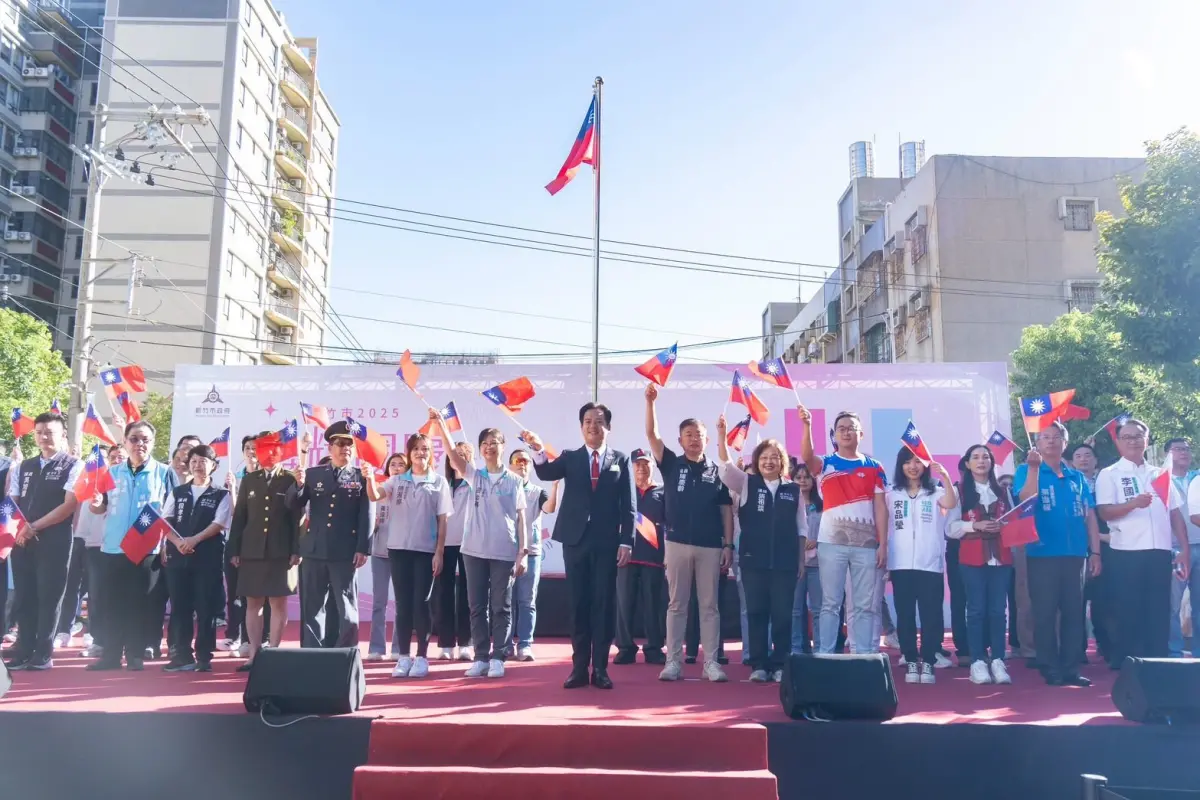 ▲新竹市舉辦雙十國慶升旗典禮。（圖／翻攝自邱臣遠臉書）
