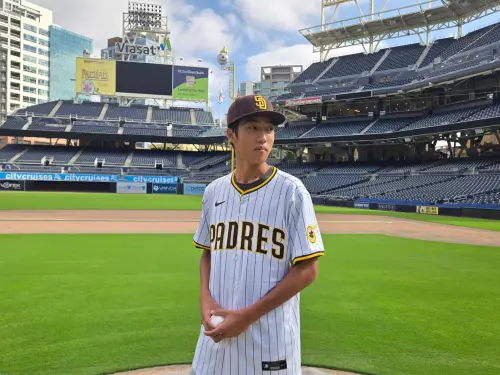 ▲效力聖地牙哥教士的19歲旅美小將蘇嵐鴻，昨新秀對抗賽無失分、還狂飆156公里技驚四座，不少球迷提到他投球姿勢、身形，都與同隊的日本名投達比修有有幾分相似。（圖／展逸運動行銷提供）