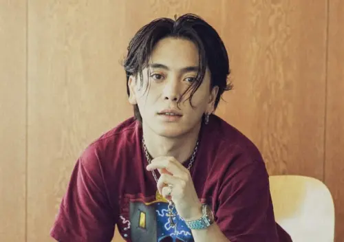 ▲優里每次推出新歌都會攻佔新曲排行榜。（圖／＠yuuri__music__official IG）