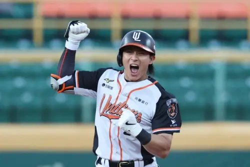 影／統一聽牌後萬人高唱「這首歌」！不是統一尚勇　已有32年歷史
