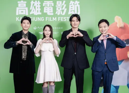 ▲《九龍大眾浪漫》曾少宗（左起）、水上恒司、吉岡里帆與製片有澤亮哉一起出席高雄電影節活動，有澤亮哉還一度發生受困電梯的意外。（圖／高雄電影節提供）