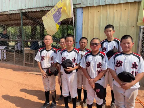 ▲張耀騰觀察，許多家長並非要孩子走競技頂端，而是希望孩子透過運動學會團隊合作、時間管理與抗壓。（圖／取自新北市汐止國小棒球隊臉書）