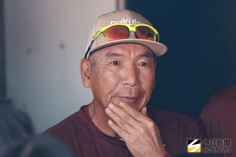 ▲樂天桃猿總教練古久保健二談到林智平關鍵全壘打，直言當下腦袋一片空白，也提到台灣大賽規劃，首先就是讓選手好好休息。（圖／記者葉政勳攝 ,2025.10.11）