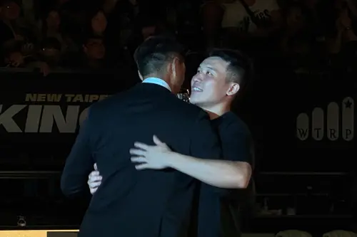 ▲林書豪也不忘給予前隊友們最溫暖的鼓勵，尤其點名弟弟林書緯與李愷諺兩人：「最不懂吃的李愷諺跟我弟緯緯，真的非常期待看你們成為二巨頭。」（圖／記者陳昱慈攝）