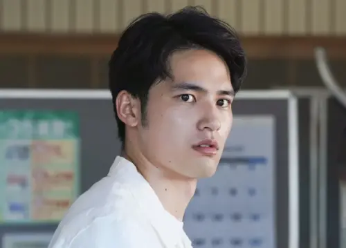 ▲水上恒司在《火喰鳥之鳴》首度挑戰懸疑奇幻題材。（圖／高雄電影節提供）