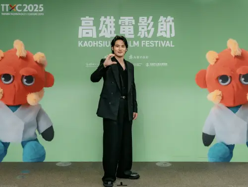 ▲水上恒司受到高雄影迷的注意，甚至有人為了和他合照可以等上2、3個小時。（圖／高雄電影節提供）