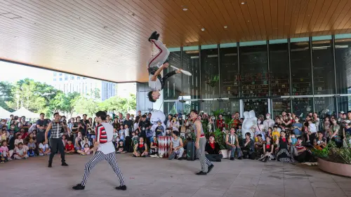 近距離看奇幻馬戲！FOCASA馬戲團快閃承億
