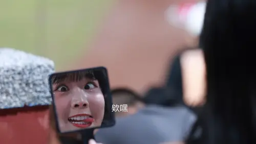 ▲籃籃明明可以靠臉，卻憑著真性情與努力，成為不少粉絲心目中的「本土應援女神」。（圖／翻攝自籃籃IG限動@lan0716）