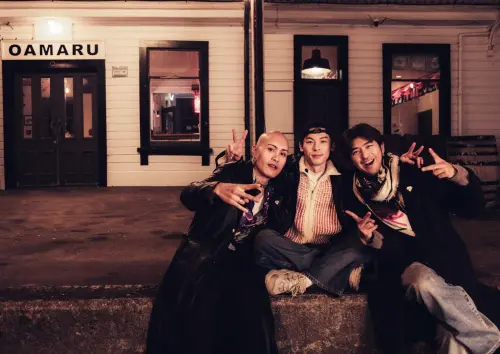 ▲許光漢（中）要離開紐西蘭，黃宣（左）與陳柏霖不捨。（圖／出去一下提供）