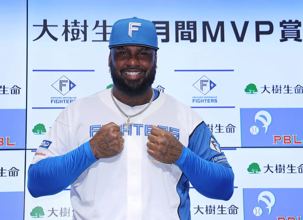 日職／雷耶斯單場雙響砲4打點！火腿9：3勝軟銀 系列賽追成2：3