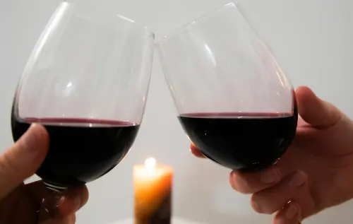 ▲葡萄酒、敬酒（圖／取自unsplash）